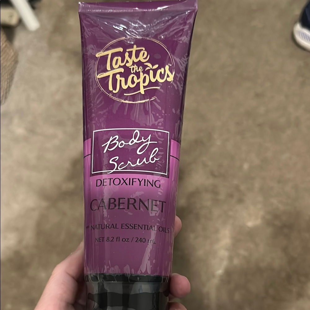 🔴 Taste the tropics body scrub detoxifying Cabernet